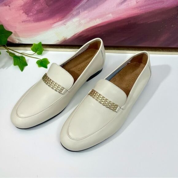 Vionic Charlotte Chain Detail Loafer in Off White Leather Size 6 - Picture 5 of 12